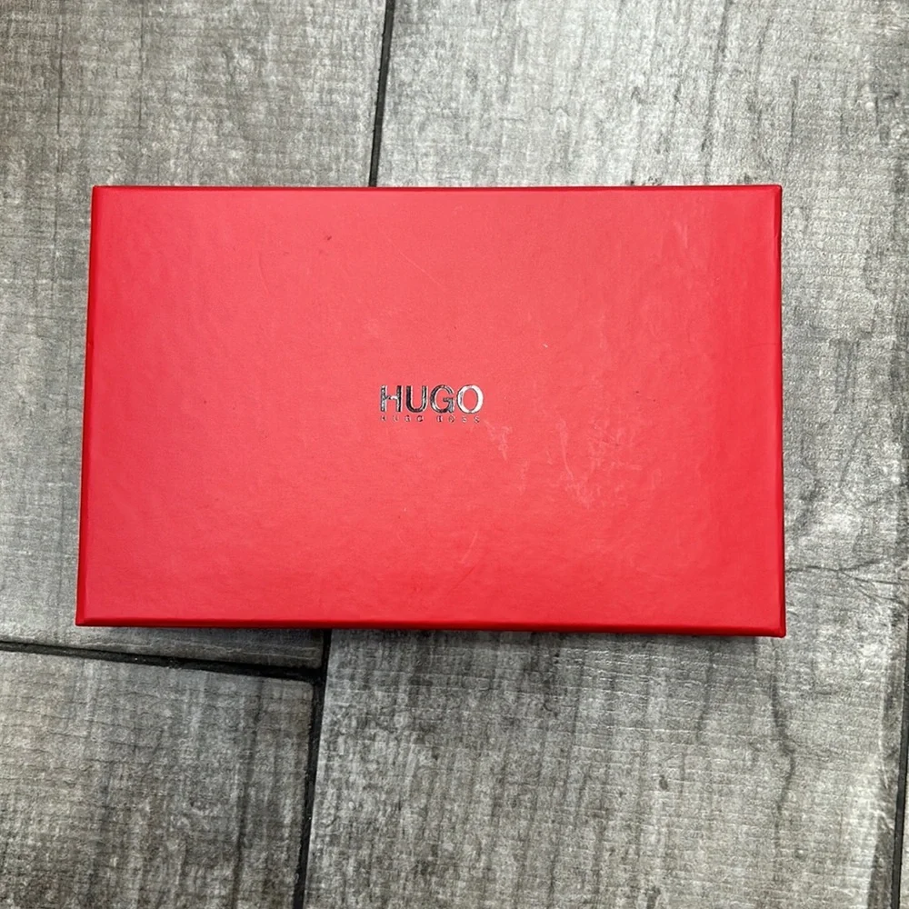 100% Authentic Hugo by Hugo Boss Credit Card Holder with Money Clip - NWT